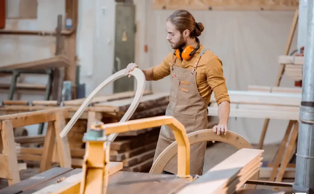 ویژگی‌های یک نجار خوب و چگونگی انتخاب آن