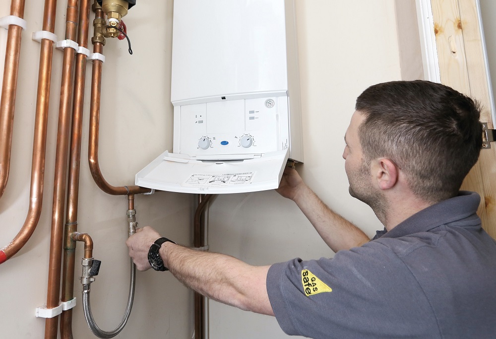 سرویس‌کار پکیج