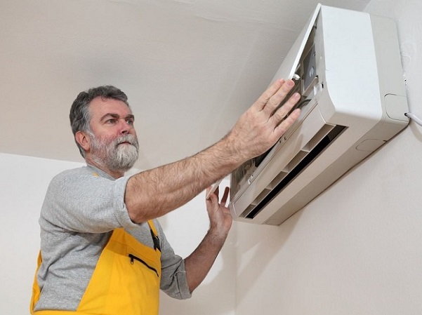 راهنمای جامع انتخاب نصاب کولر گازی حرفهای: نصب استاندارد، سرمایش عالی