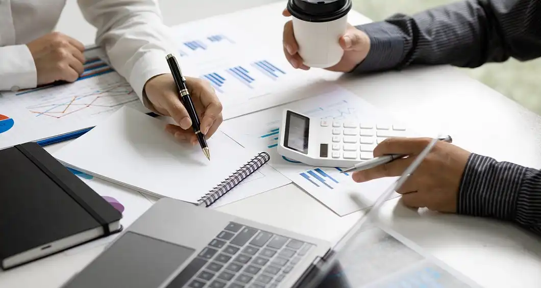 راهنمای کامل صدور فاکتور رسمی در کسب و کار