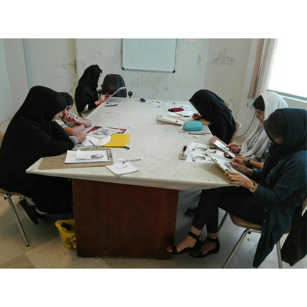 انجام سفارشات طراحی و نقاشی و ارسال با پست به تمام نقاط ایران